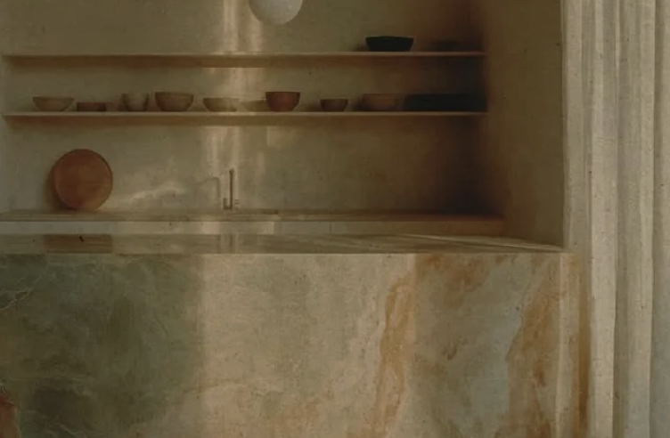 纤细柔和优雅时尚高级字体